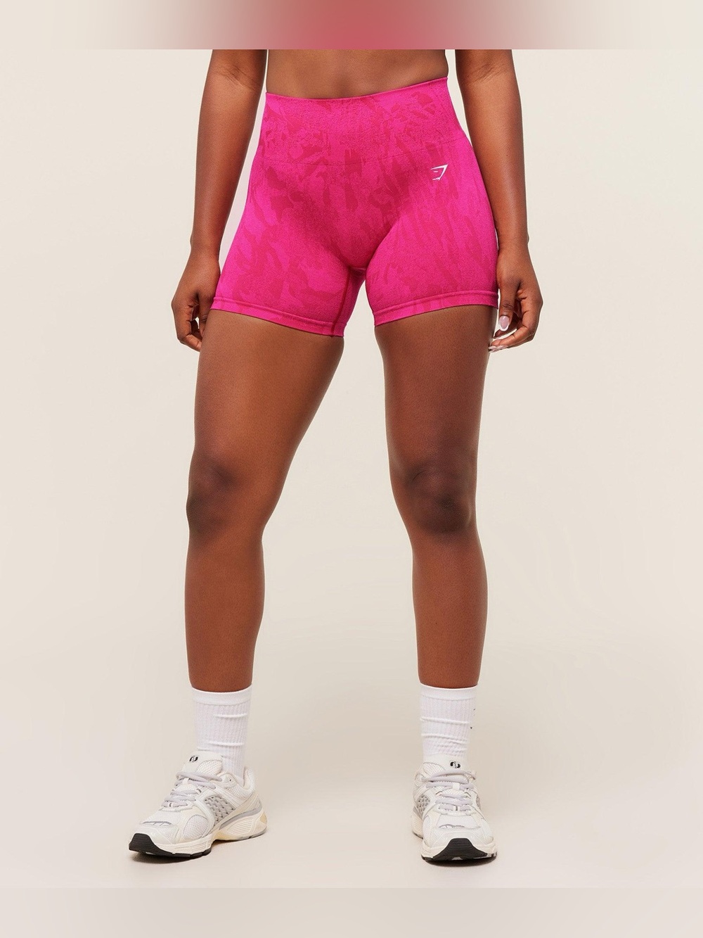 Gymshark Women’s Pink Adapt Camo Seamless Shorts Size Small 4/6